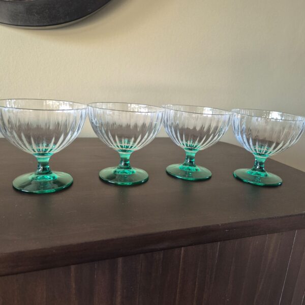 dessertglazen groene voet (4 stuks)
